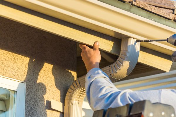 Cost of Aluminum Rain Gutter Service in Independence